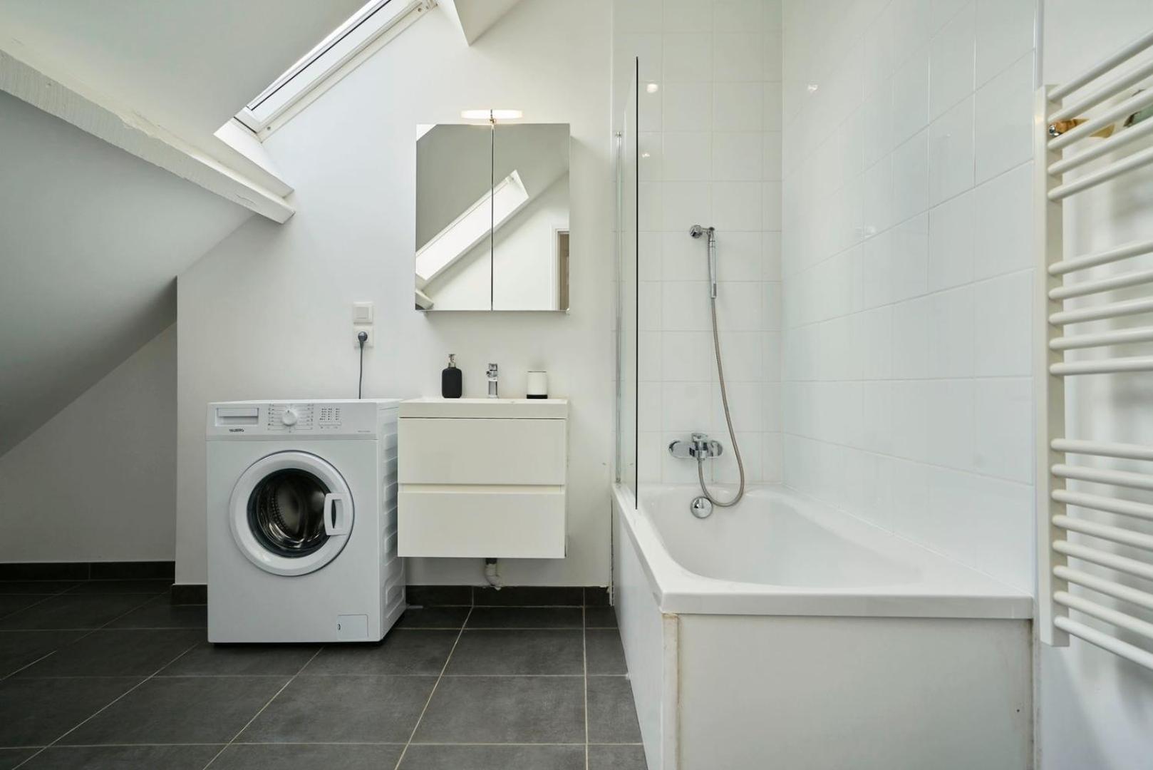 Duplex 2 Bedrooms 2 Bath Lille Eksteriør bilde