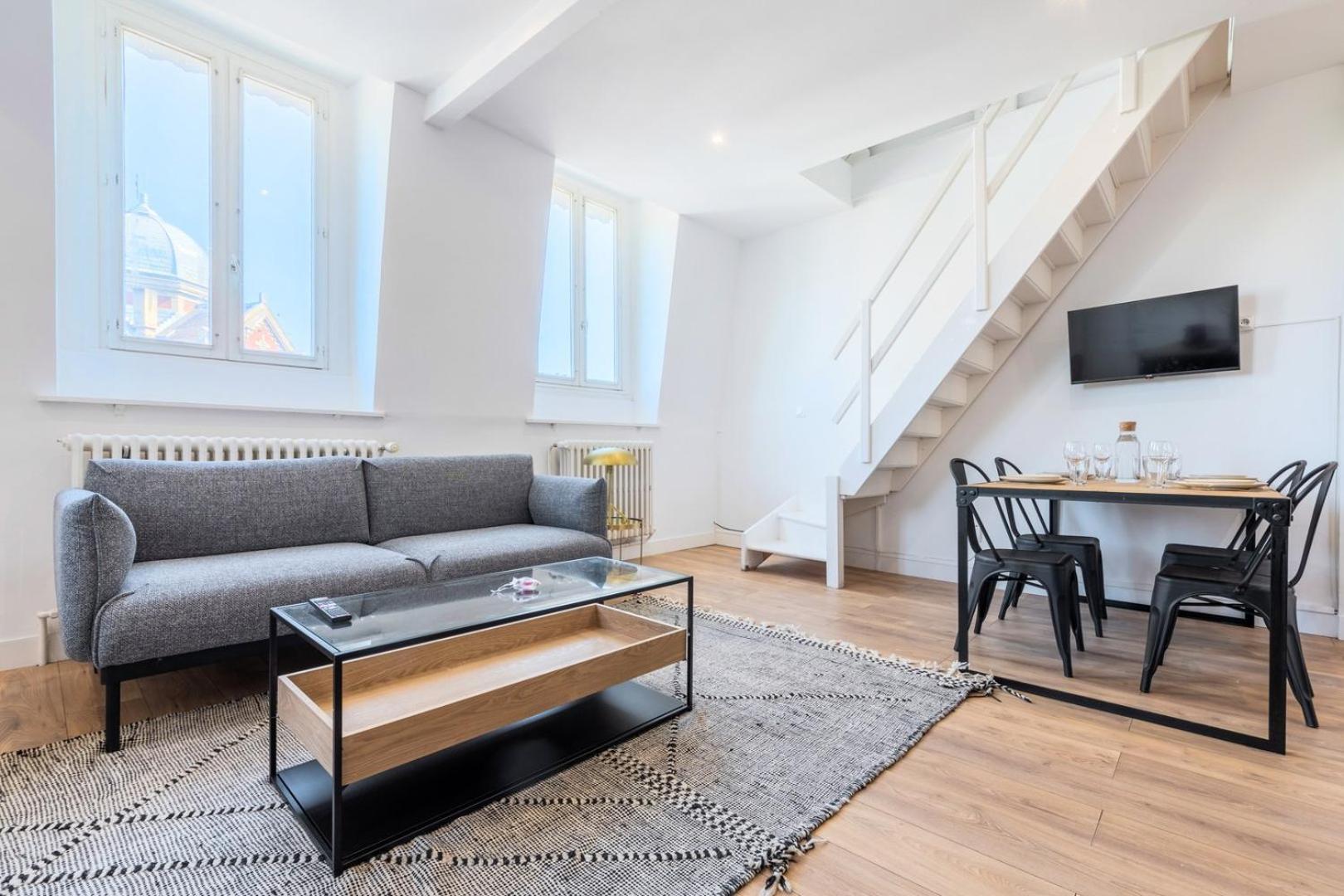 Duplex 2 Bedrooms 2 Bath Lille Eksteriør bilde